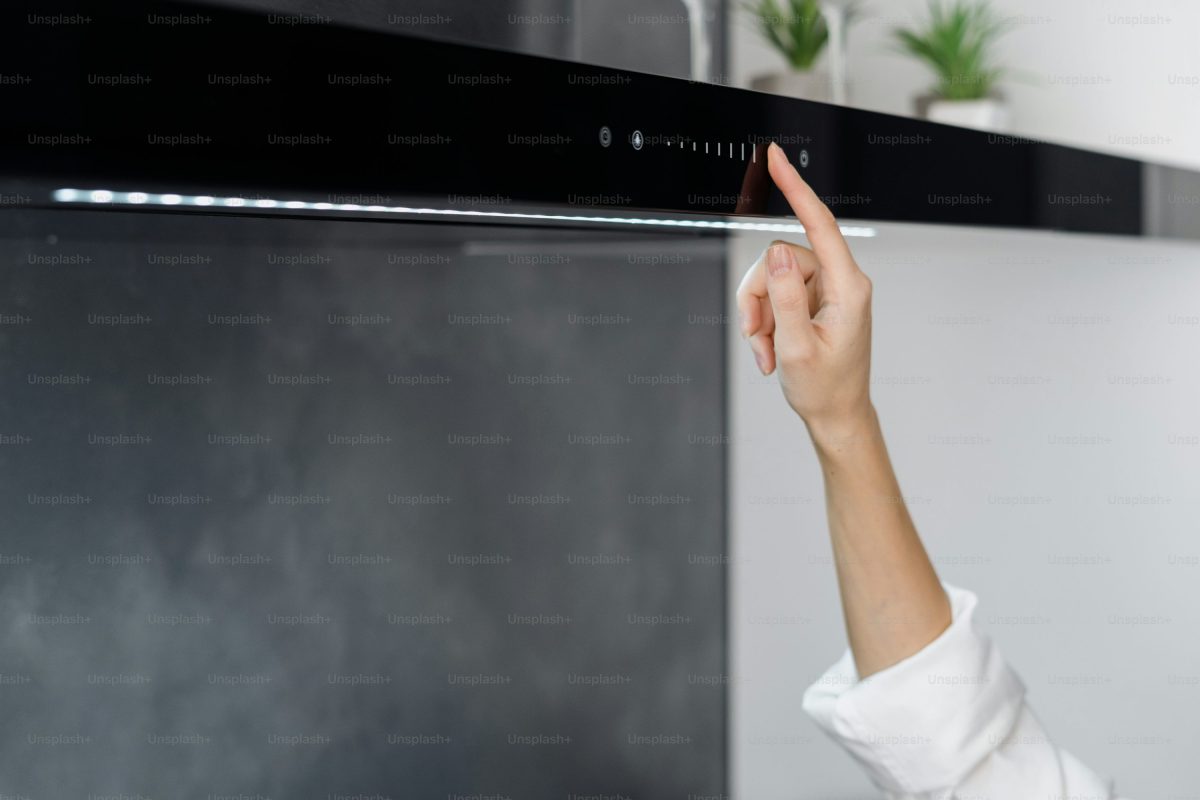 máy hút mùi nhà bếp